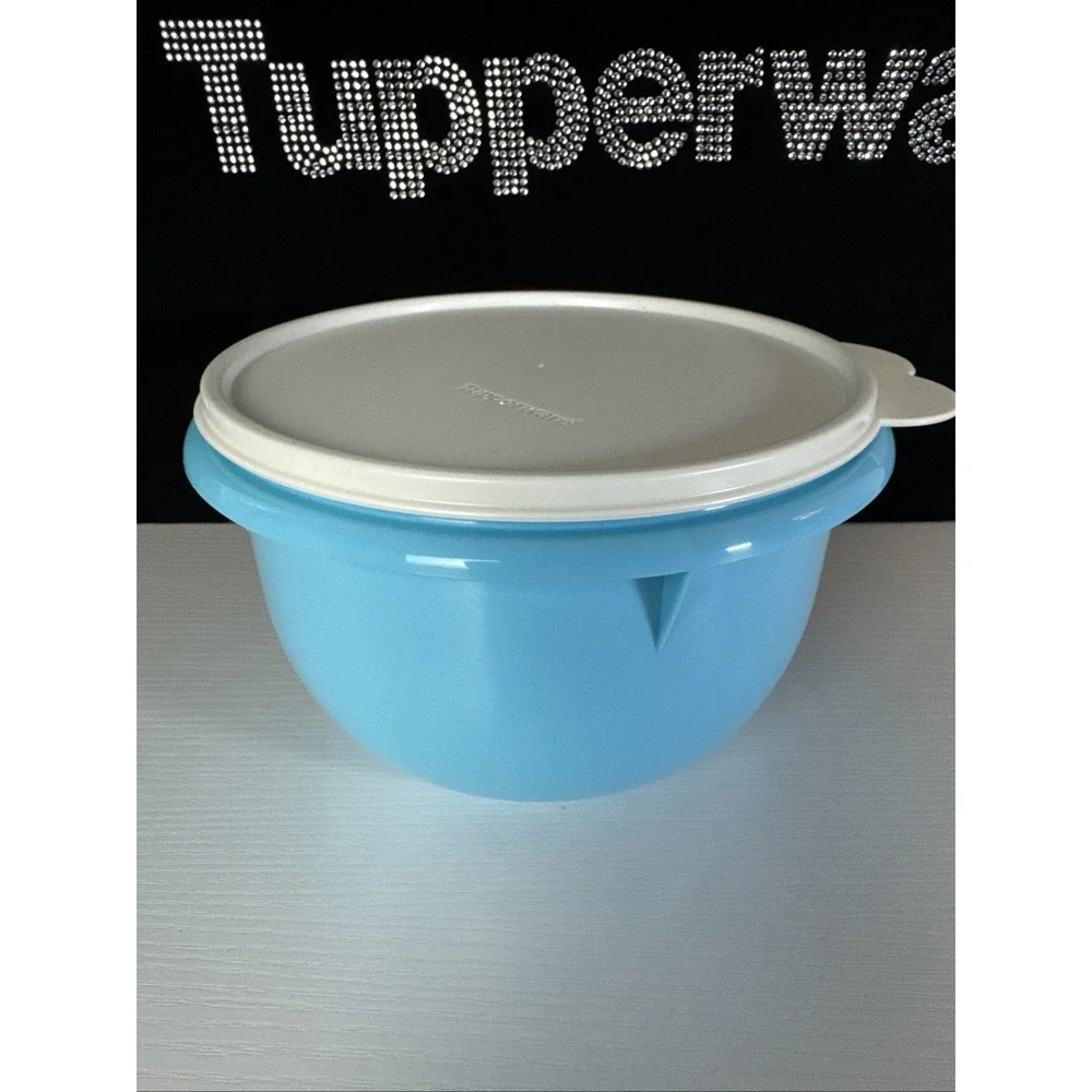 Tupperware Ultimate Mixing Bowl Flat Bottom 1.9L / 8 Cup Light Blue New ,